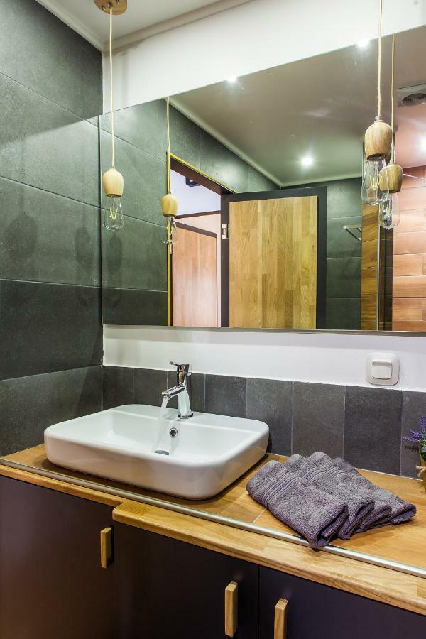 Lazaristes Compact Living Tessalónica Exterior foto